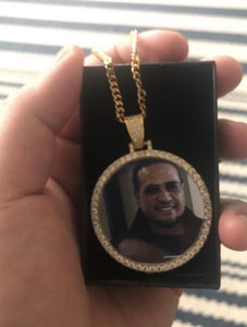 Photo pendant chain